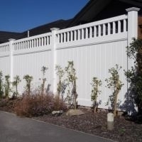 PVC FULL PRIVACY FENCE WITH TRELLIS - pvc full privacy fence with trellis - 1    - Innovative Shield NZ